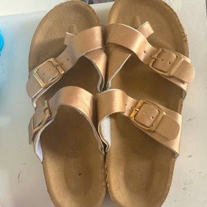 Very cute sandals